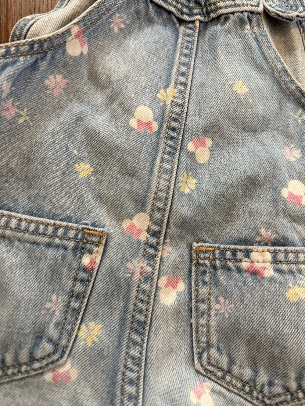GAP light blue